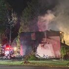 Incendio in casa durante la riunione di famiglia, 10 morti: 3 bambini. Il nonno tra i pompieri sul posto