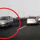 Contromano ubriaco sulla A1, cinese si schianta contro un pullman
