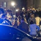 Covid, festa choc al campus universitario: 200 studenti senza mascherine e distanziamento, blitz della polizia