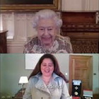 La Regina Elisabetta in videochiamata con la Nuova Zelanda si confonde: «Buonasera, anzi buongiorno»