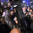 Video Napoli, la polizia lascia arrivare i manifestanti alla Regione