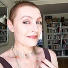 Sabrina Paravicini e il cancro, a casa dopo l'operazione: il post dell'attrice commuove i fan