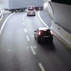 Tir e auto fanno inversione a U in autostrada: panico a Genova