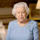 Come sta la Regina Elisabetta e perché «non riesce a smettere di lavorare». Cosa cambia negli eventi pubblici?