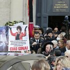 Gina Lollobrigida, folla ai funerali. L'ultimo saluto: «Sei una regina». L'ex marito Rigau: «L'ho amata profondamente»