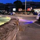 Roma, paura all'alba: jeep si schianta contro la fontana di Piazzale degli Eroi. Quattro feriti