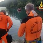 Gorizia, si tuffa nel fiume Isonzo e non riemerge: morto a 17 anni, il corpo ritrovato dopo tre ore