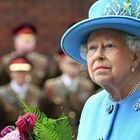 Regina Elisabetta, sul certificato di morte le cause del decesso: «Morta di vecchiaia»