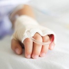 Epatite infantile sconosciuta, come sta il bimbo di 11 anni costretto al trapianto del fegato «per un importante danno riportato all’organo»