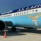 Lazio, decolla il nuovo aereo di Lotito: ok il primo volo verso Crotone VIDEO