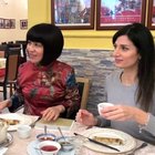Virginia Raggi, pranzo al ristorante cinese contro la psicosi coronavirus