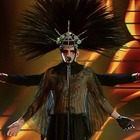 Sanremo 2020, Achille Lauro l'indizio sull'outfit prima dell'esibizione: «Questa notte morirò per il mio popolo...»