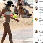 Ilary Blasi in splendida forma in bikini a Sabaudia, lo scatto sui social conquista i fan