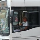 Covid Atac, autista malato: isolati in 47, maxi-quarantena per i rientri dalle ferie: rischi per le corse bus