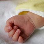 Coronavirus, neonato muore in Svizzera: positivi anche i due fratellini, 70 persone in quarantena