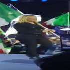 Fratelli d'Italia, Giorgia Meloni applaudita sul palco della conferenza a Milano