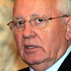 Mikhail Gorbaciov, chi è l'uomo della Perestrojka (dalla quale fu schiacciato)