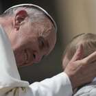 Vaticano, il Sinodo di ottobre non escluderà gay e fedeli Lgbt (assicura il vescovo vicepresidente Cei)