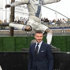 La statua di David Beckham a Los Angeles