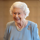 Regina Elisabetta, ancora problemi di salute: salta anche la cerimonia commemorativa per il principe Filippo?
