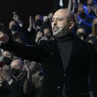 Checco Zalone superospite della seconda puntata del Festival di Sanremo