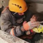 Terremoto in Turchia, bimba di 2 anni estratta viva dalle macerie