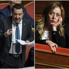 Salvini sfida Meloni: «Non ambisco alla destra radicale». E lei: «Tu stai con la Le Pen»