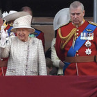 Regina Elisabetta, il principe Andrea scorterà sua Maestà all'Epsom Derby? È bufera