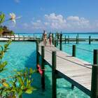 Viaggi, dove è ancora necessario il Green pass? Dalle Canarie alle Maldive così cambiano le regole per i turisti
