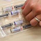 Vaccini, Governo accelera: in arrivo un milione dosi Pfizer