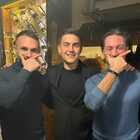 Dybala, cena e bagno di folla al ristorante "La Querida": super bistecca per celebrare la vittoria con la Roma in Europa League
