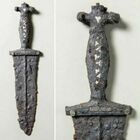 Prezioso pugnale da legionario di 2000 anni fa trovato col metal detector